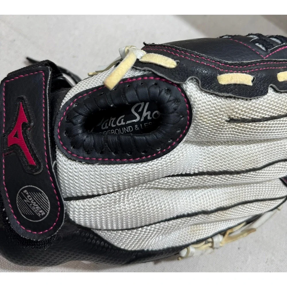 Mizuno Jennie Finch Prospect 11.5 Fastpitch Softball Glove GPP1155F3 Black White